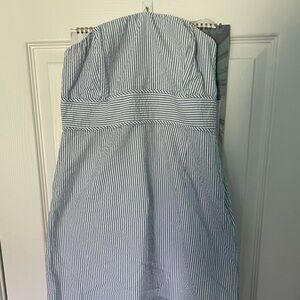 Vineyard Vines strapless mini dress. Blue and white stripes